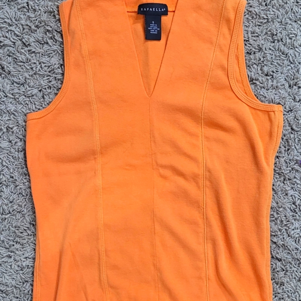 Sleeveless top